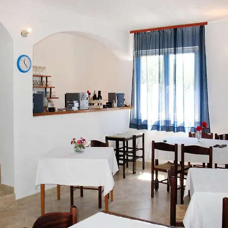 Dora - Rab140 By Interhome Rab Town