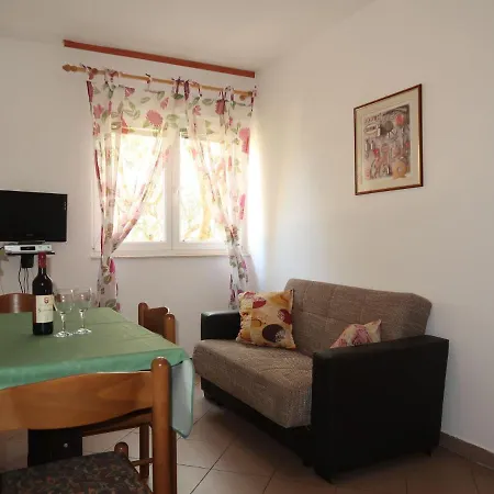 Apartment Dora - Rab140 By Interhome Rab Town